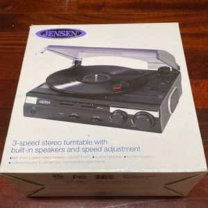 Jensen 3-Speed Stereo Turntable with Built-in Speakers, Black (JTA-230R)